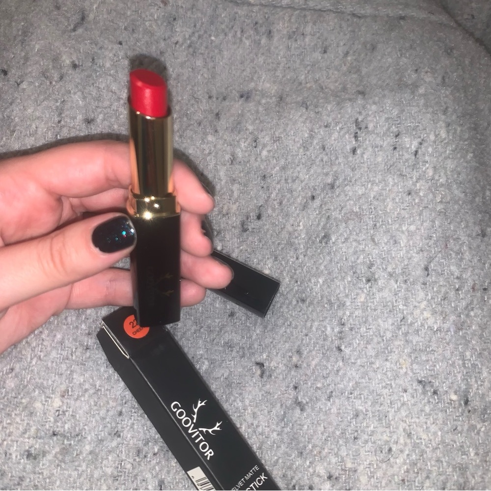Goovitor velvet matte lipstick